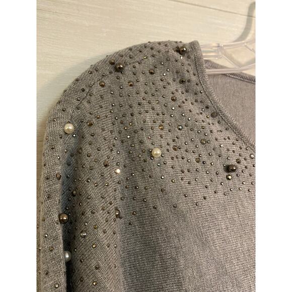 Calvin Klein Sweater with pearls - Picture 2 of 5